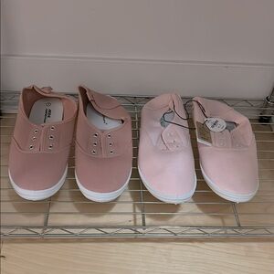 2 Pairs Ardene Canvas Sneakers